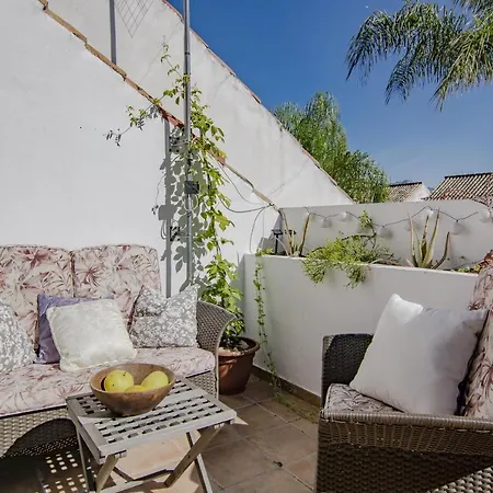 Mb-spacious Townhouse With Private Pool Holiday home