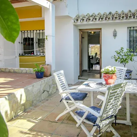 Mb-spacious Townhouse With Private Pool *
