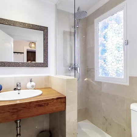 Mb-spacious Townhouse With Private Pool Holiday home