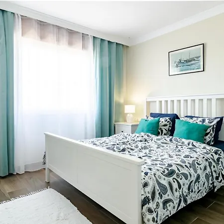 Mb-spacious Townhouse With Private Pool Holiday home