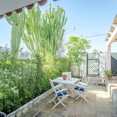 Mb-spacious Townhouse With Private Pool Estepona